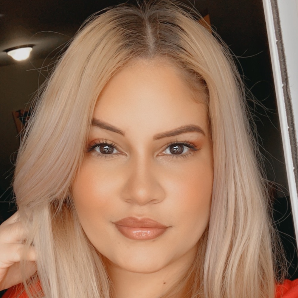 Meet your Posher, Jesenia